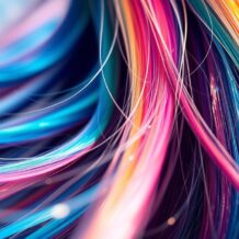 Matowe włosy – jak przywrócić im blask? Skuteczne sposoby pielęgnacji